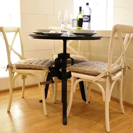 Charming In Republic Street Apartamento *
