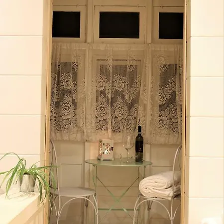 Charming In Republic Street Apartment Valletta