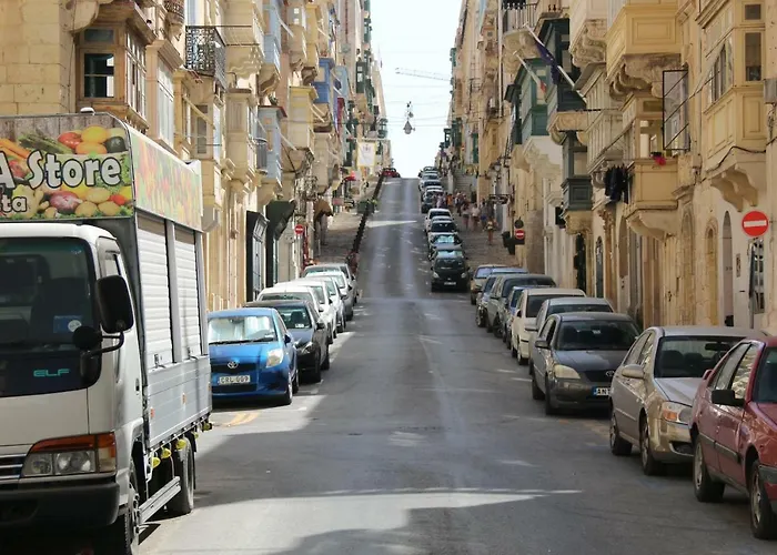 Charming In Republic Street *