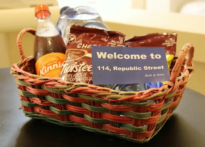 Charming In Republic Street